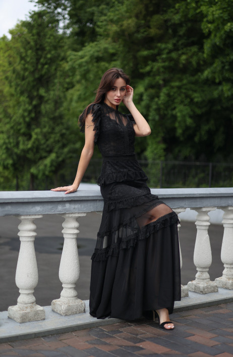 Black maxi dress